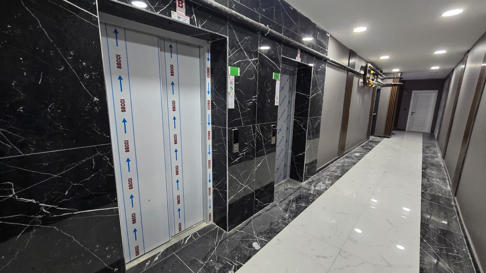 CUMHURİYET MAH.ÜÇÜZLER İNŞ. MARİS APT. -1+1